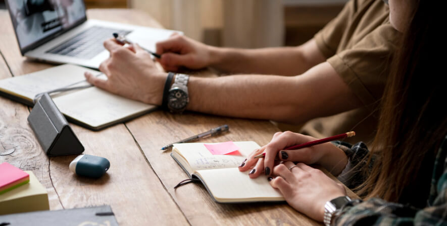 Cara Membuat dan Contoh Content Pillar untuk Media Sosial